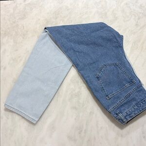 SHEIN Woman’s Two-Tone Blue Relaxed Jeans